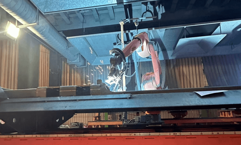 Specialized Heavy-Duty Trucks: How to "Tailor-Make" Transportation Solutions for Different Industries?