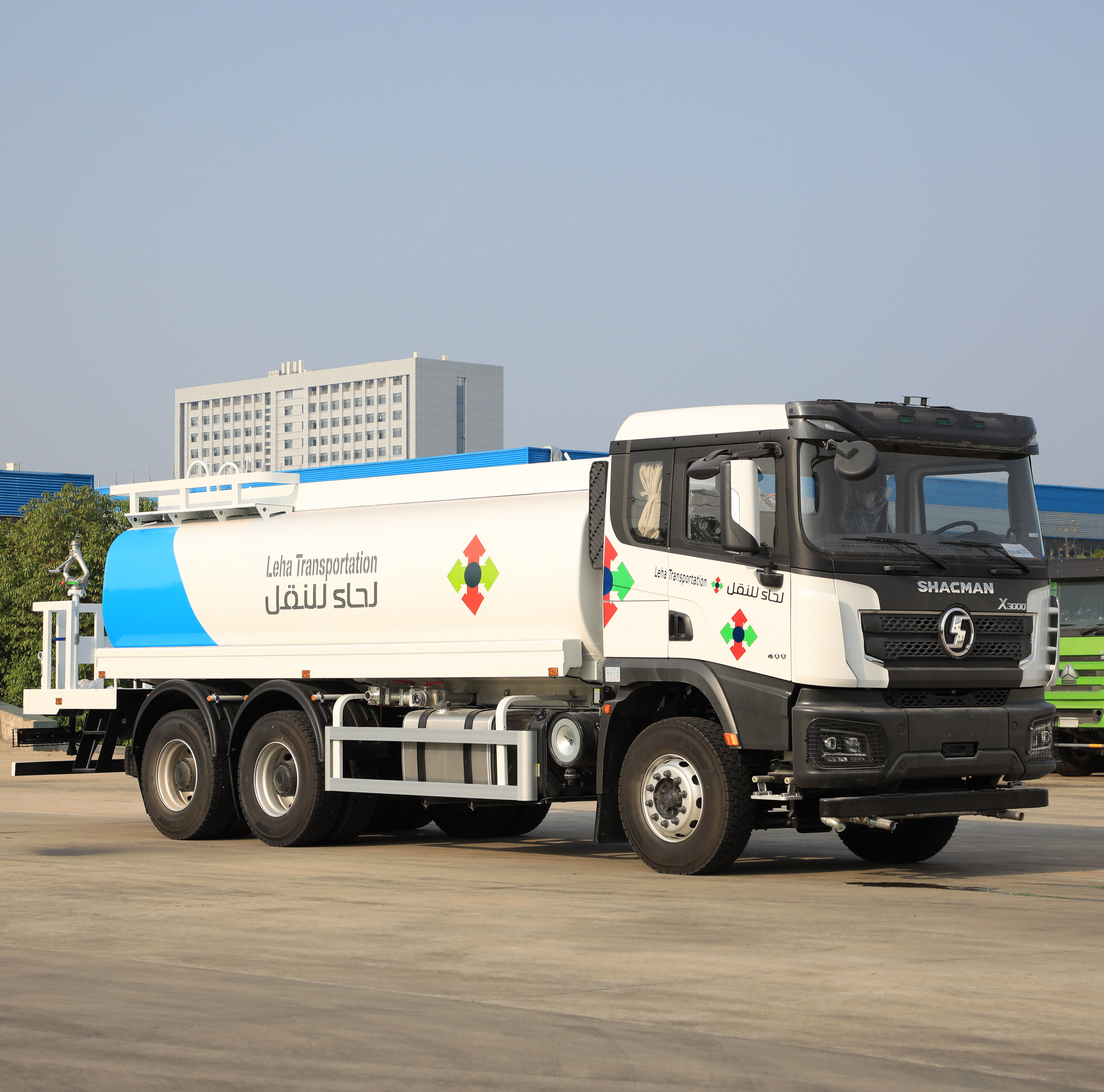 SHACMAN X3000 6x4 Sprinkler Truck