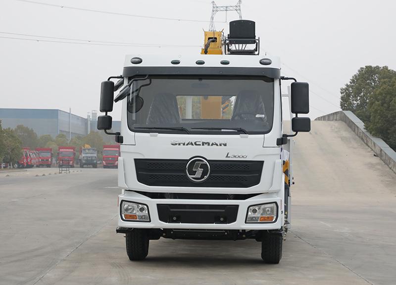 HACMAN L5000 4x2 Crane Truck with XCMG 5T Straight Boom Crane