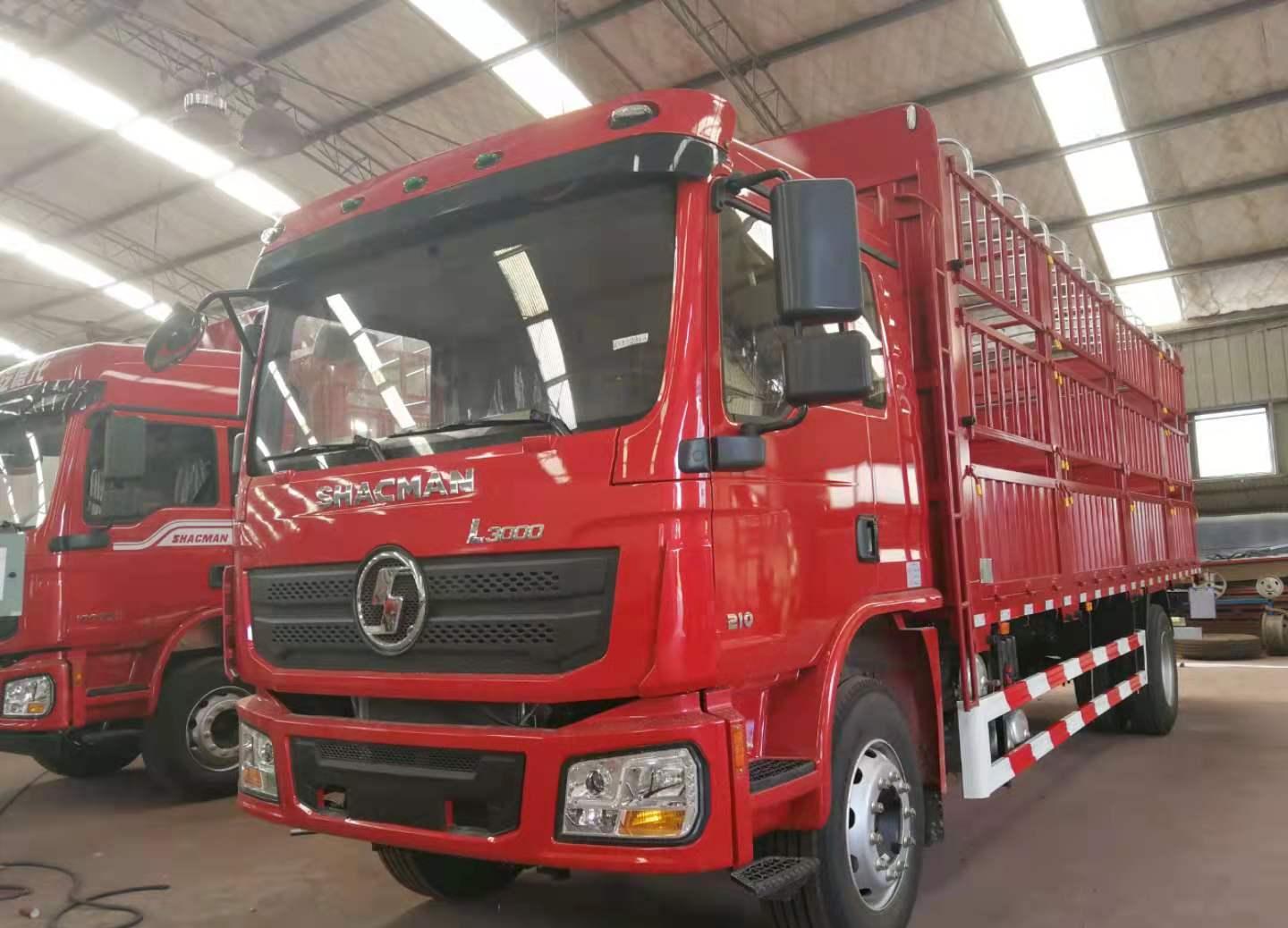 SHACMAN L3000 4×2 Stake Truck | Grid-Type Cargo Body | Durable for Agricultural & Logistics Use