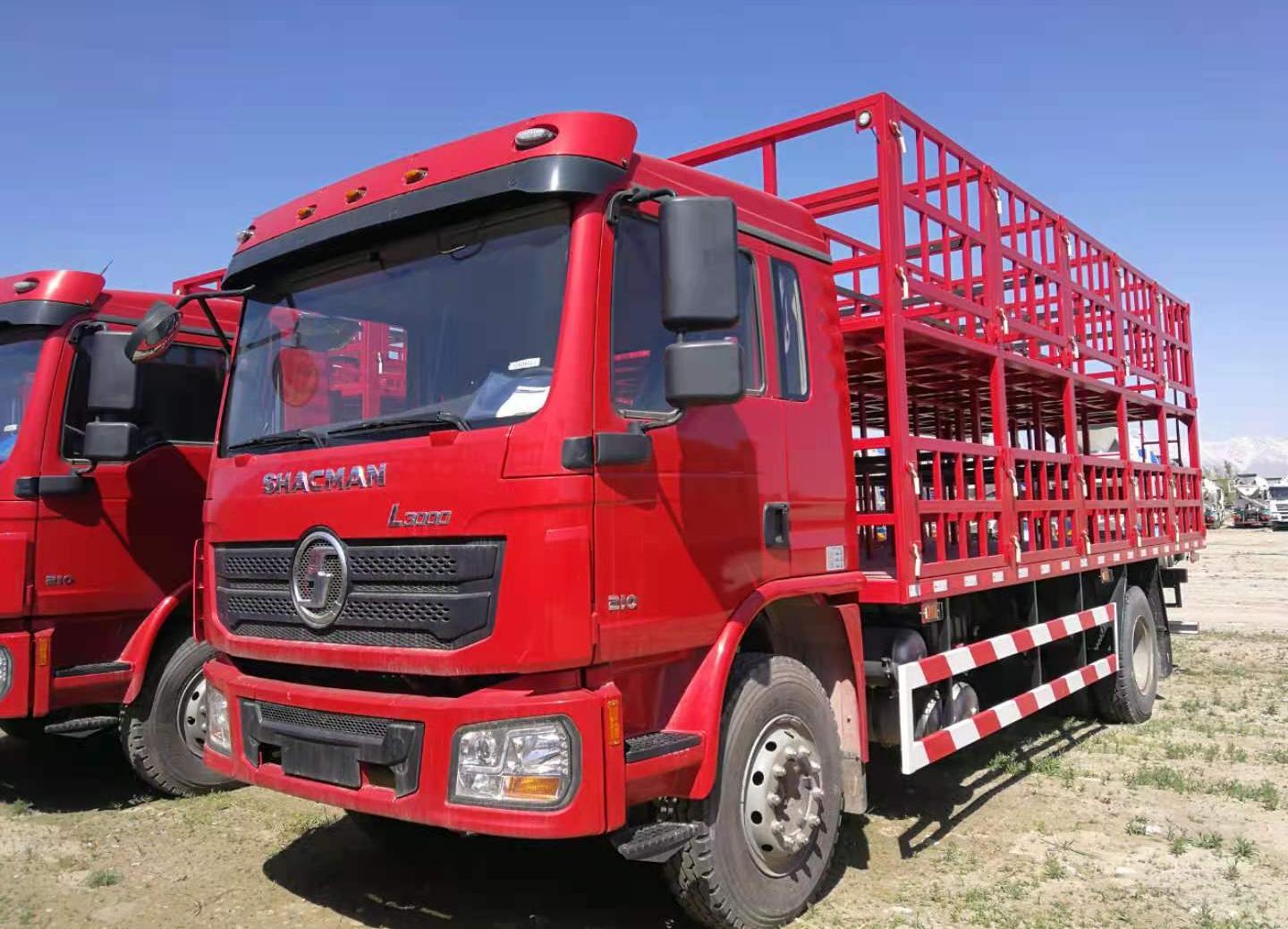 SHACMAN L3000 4×2 Stake Truck | Grid-Type Cargo Body | Durable for Agricultural & Logistics Use