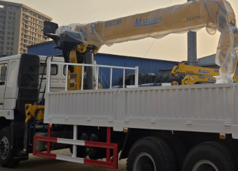 SHACMAN F3000 6×4 Truck with XCMG Crane | 340HP Heavy Duty Crane Truck for Cargo Handling