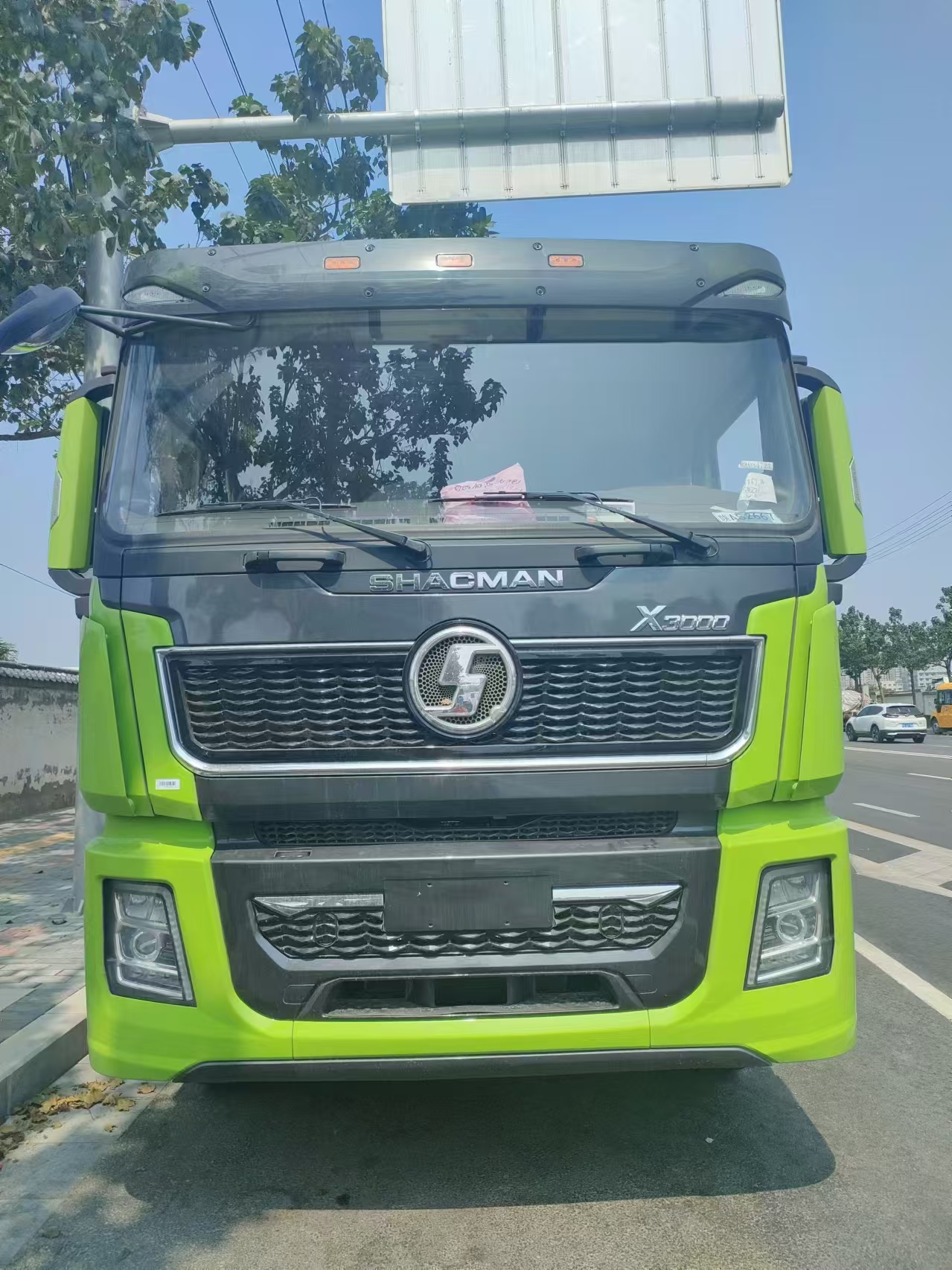 SHACMAN X3000 8×4 Concrete Mixer Truck 385HP Euro V 12m³ Drum for Construction