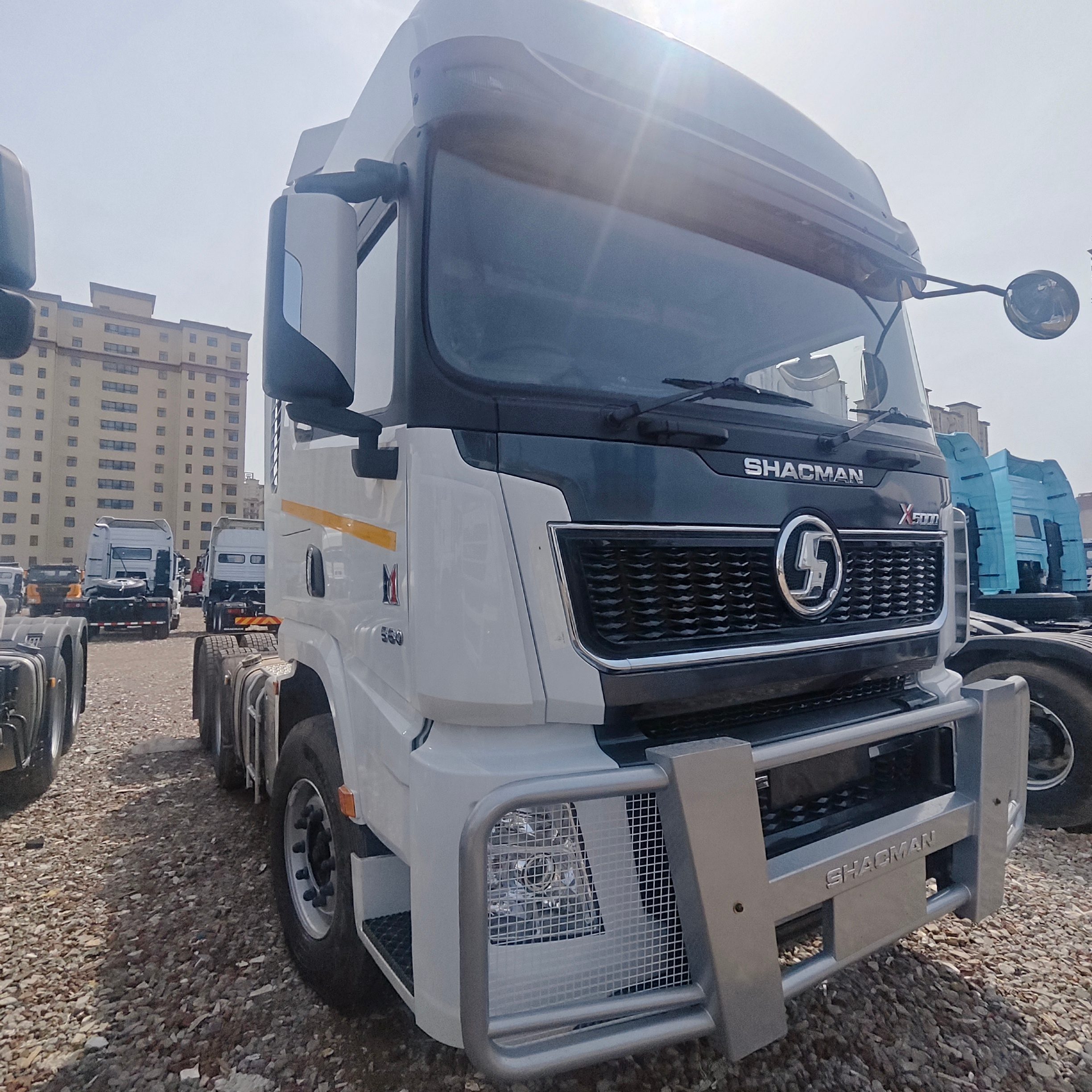 SHACMAN X5000 6×4 Tractor Truck 520HP Euro VI with FHB400 Retarder for Heavy Duty