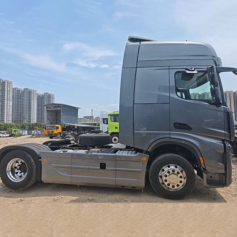 SHACMAN X5000 4x2 460HP Euro V Tractor Truck, Weichai WP12 Long-Haul Prime Mover