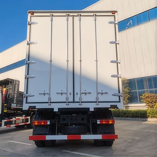SHACMAN L3000 6x4 300HP Euro V Lightweight Dump Truck, 18CBM Tipper Truck for Construction & Mining