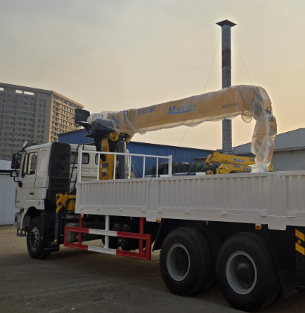 SHACMAN F3000 6×4 Truck with Crane 340HP Euro 2
