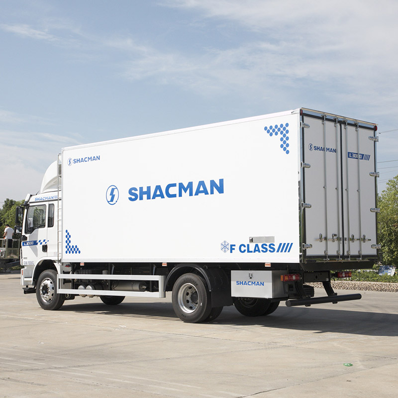 SHACMAN L3000 4×2 Asphalt Distributor Truck 210HP