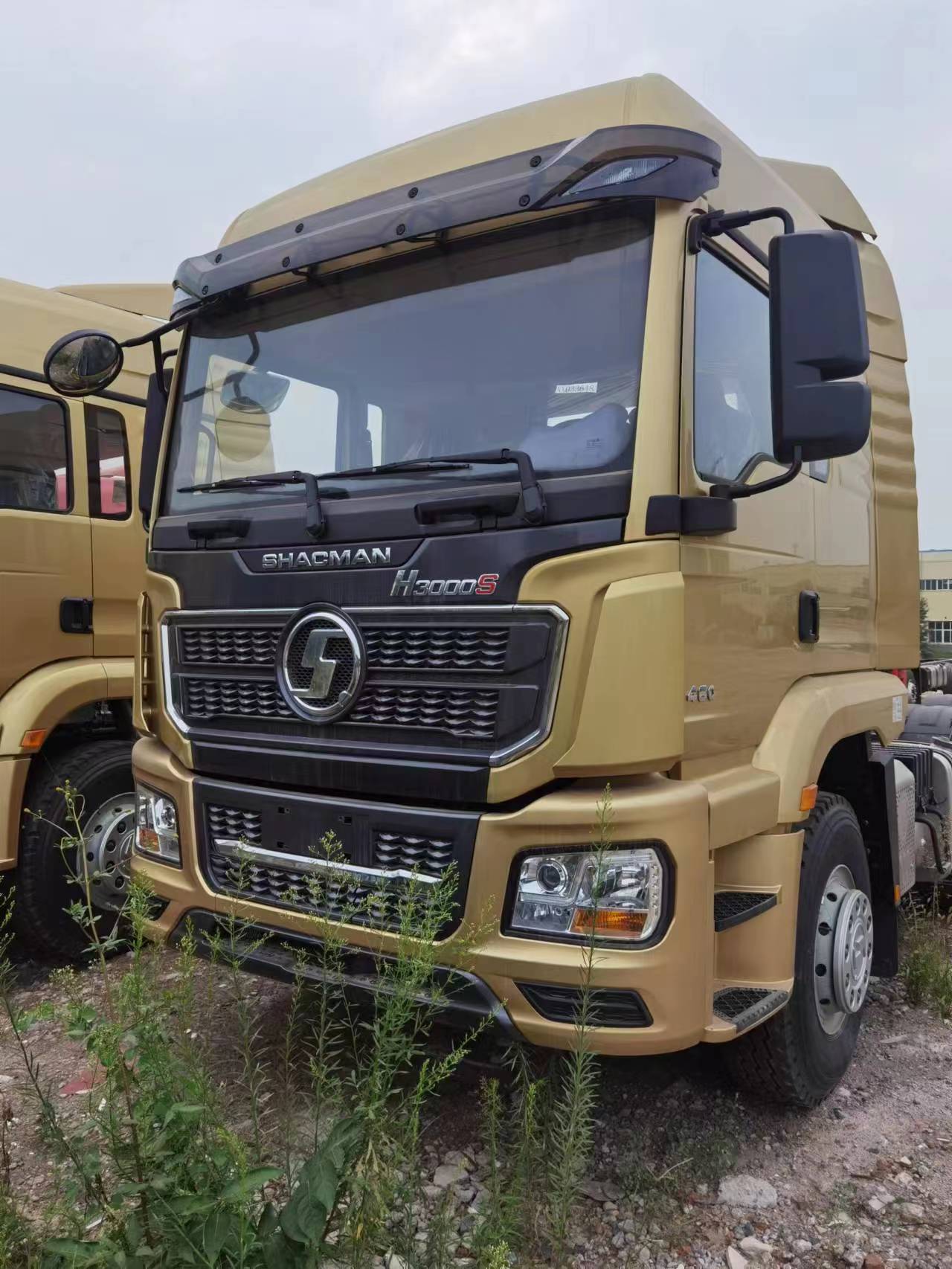 SHACMAN H3000 6x4 400HP Tractor Truck | Euro 2/3 Emission for Africa Export