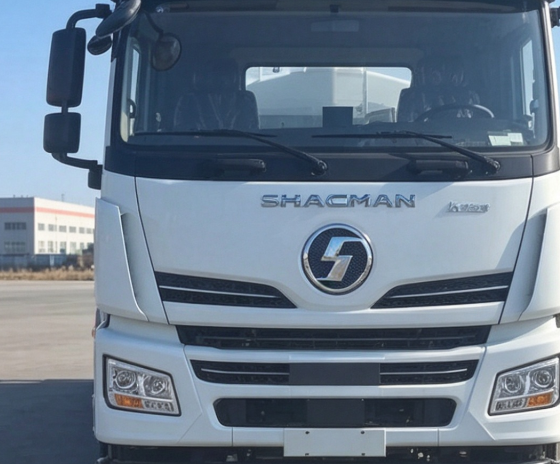 L3000 4×2 Water Sprinkler Truck 240HP Road Cleaning & Dust Suppression Water Tank Lorry