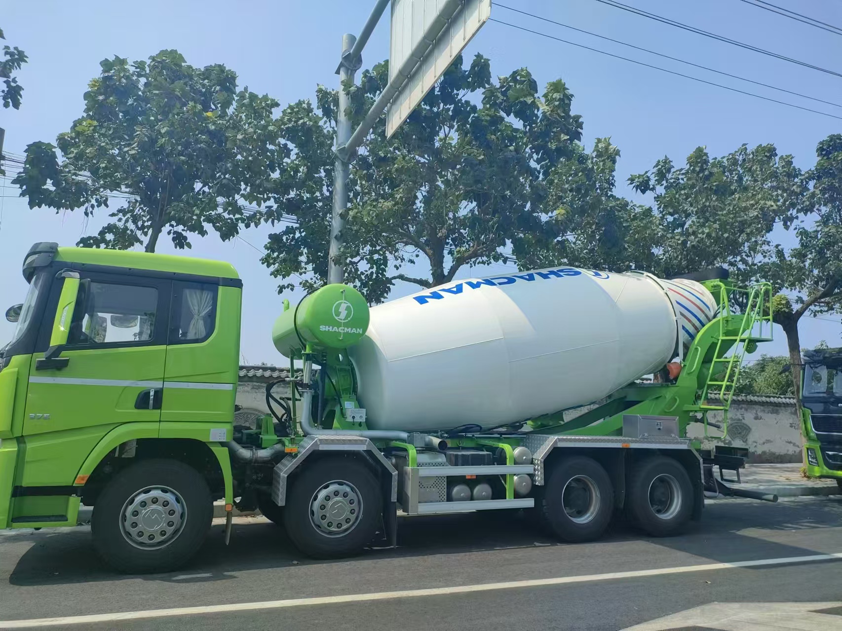 SHACMAN X3000 8×4 Concrete Mixer Truck SX5315GJB6T306C, 385HP Euro III 12CBM Cement Mixing Transport Vehicle