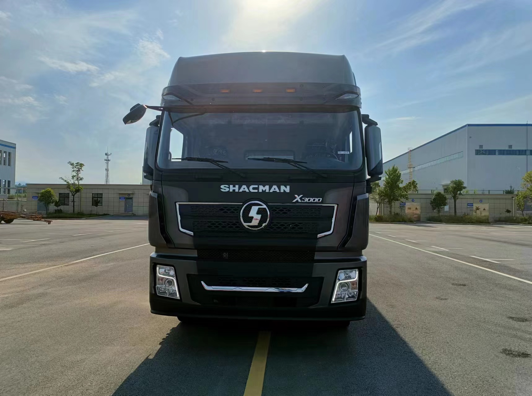 SHACMAN  X3000 Composite Version 6*4 Full Load Box Truck WP12 Engine Air Suspension Heavy Duty Delivery Truck