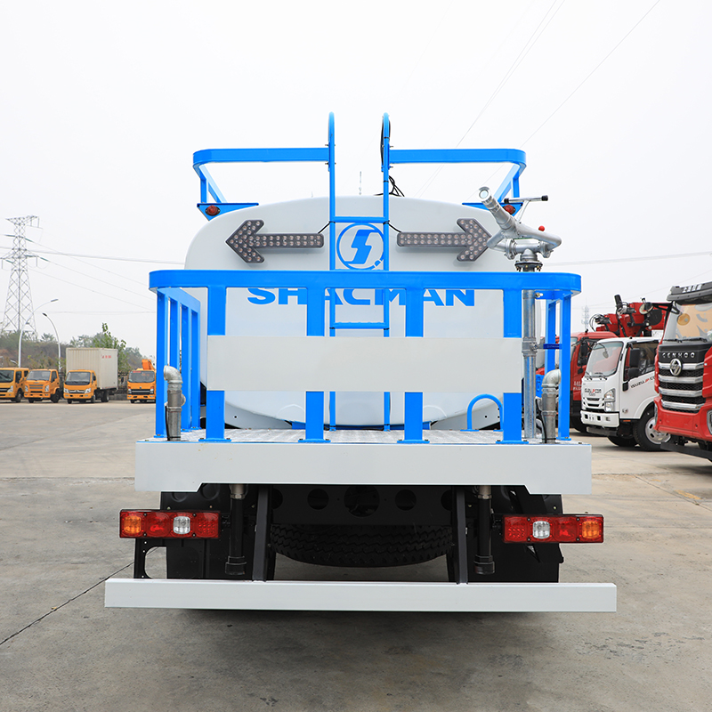 SHACMAN L3000 4×2 Standard Load Water Sprinkler Tanker Truck 210HP Euro II Sanitation Water Bowser Vehicle