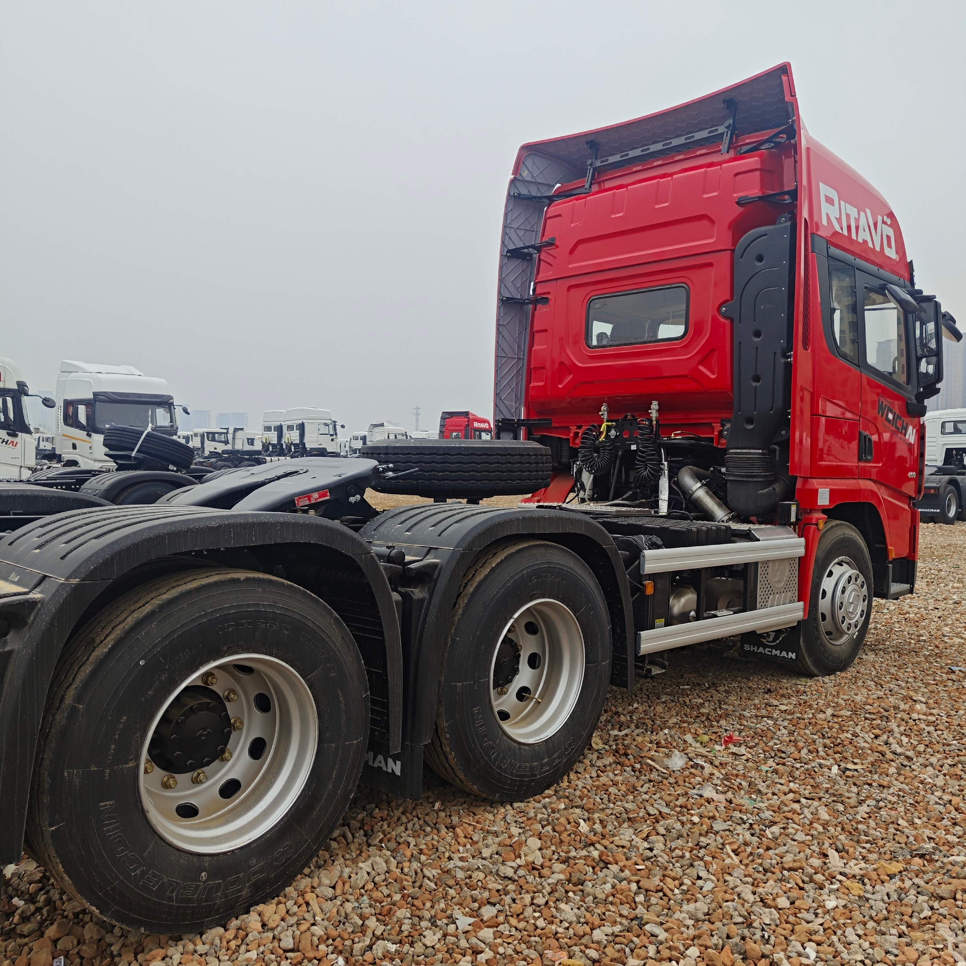 SHACMAN X3000 6x4 Heavy Duty Tractor Head SX42554V324 Euro II 430HP WP12 Engine Container Semi Trailer Truck for International Logistics Transportation