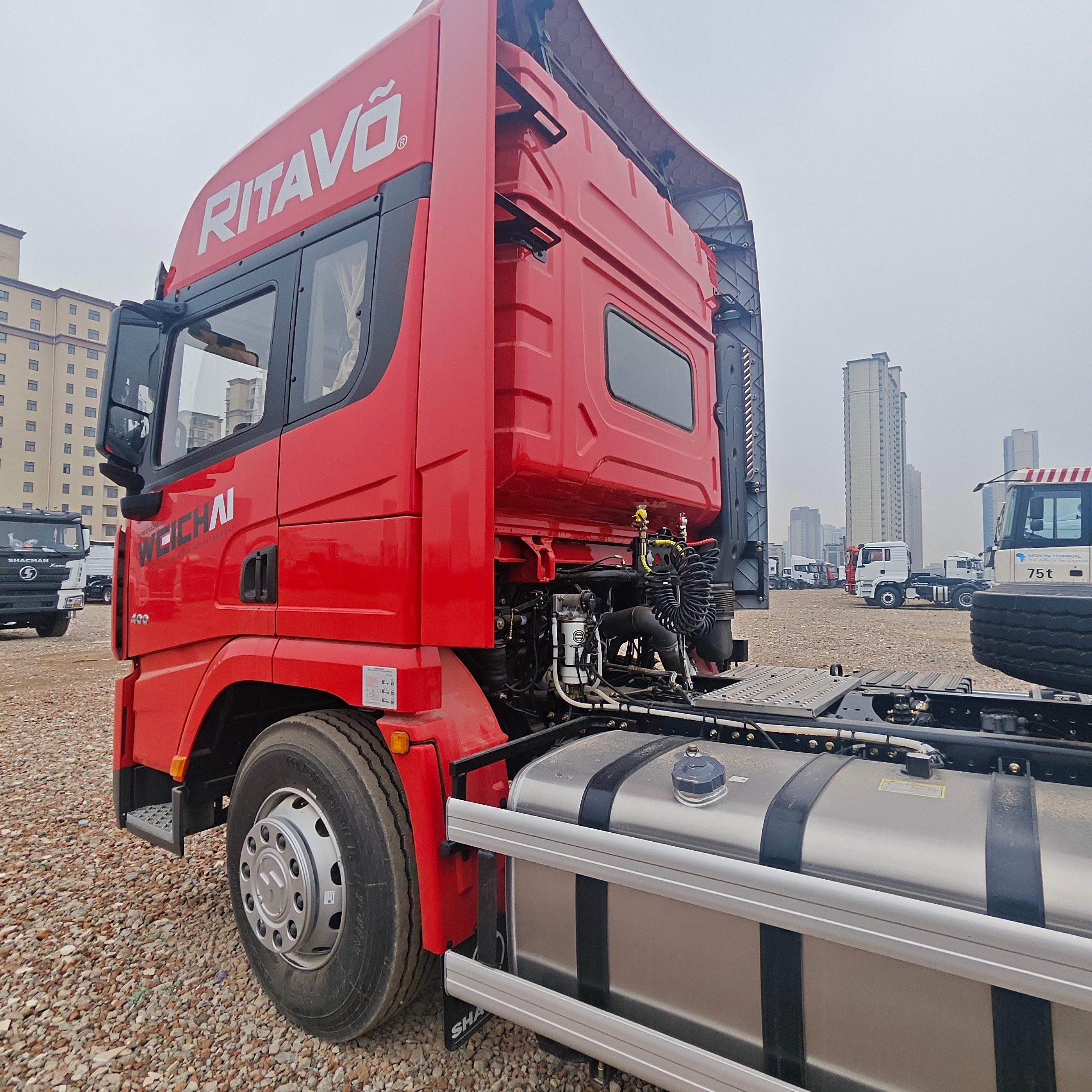 SHACMAN X3000 6x4 Heavy Duty Tractor Head SX42554V324 Euro II 430HP WP12 Engine Container Semi Trailer Truck for International Logistics Transportation