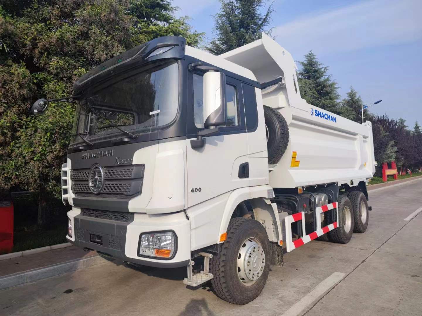 6×4 SHACMAN X3000 Heavy Duty Tipper Truck 340HP Euro II | Reinforced Chassis 16T Double Reduction Cast Axle