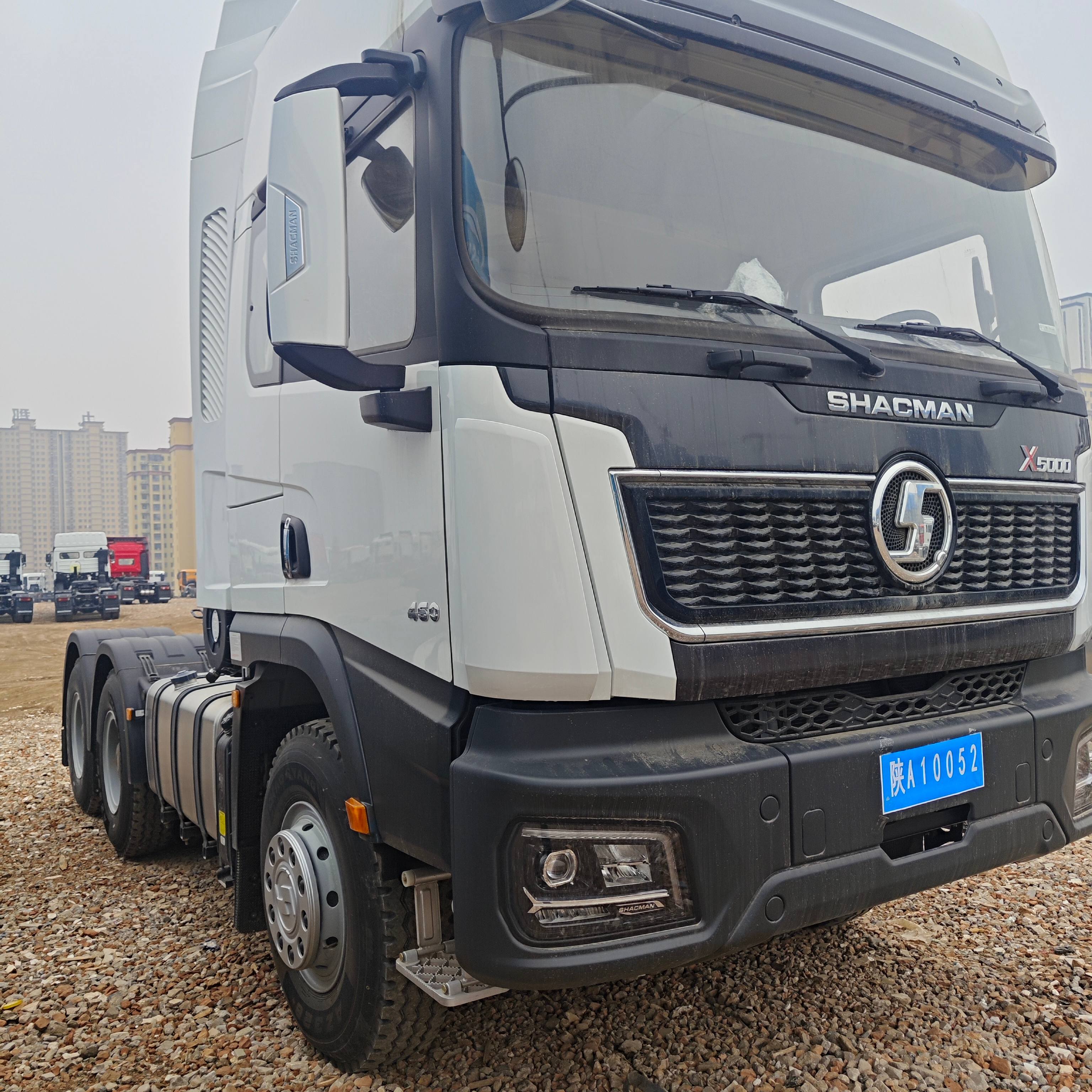 SHACMAN X5000 6x4 Tractor Unit, 430PS Euro II, X5000 Extended High Roof Cab