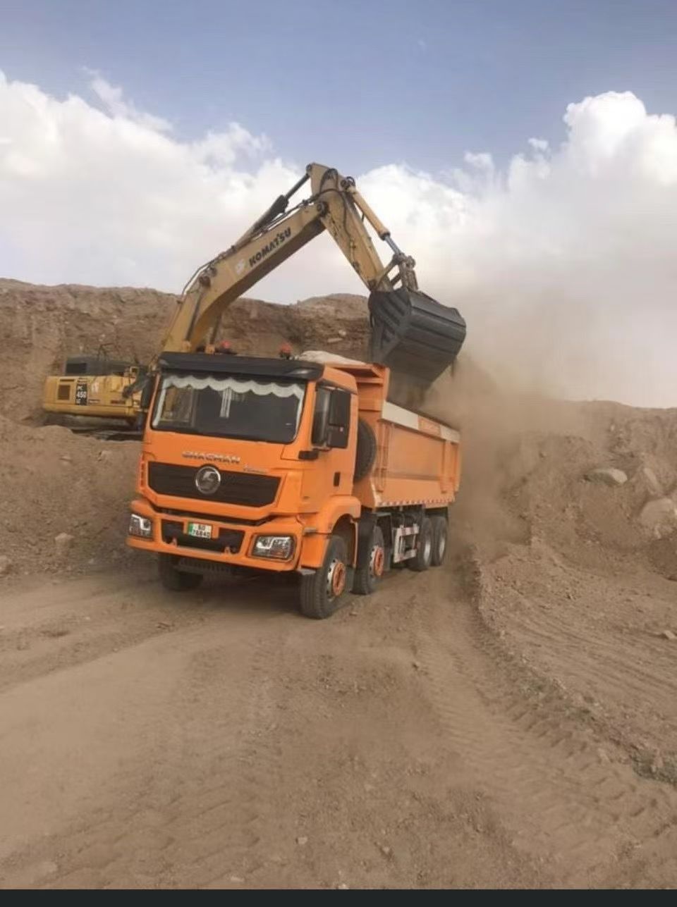 SHACMAN Heavy-Duty Dump Trucks: Key Trends in Mining and Construction Transportation
