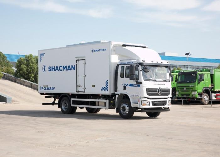 SHACMAN L3000 4x2 Refrigerated Freezer Truck For Food Transport