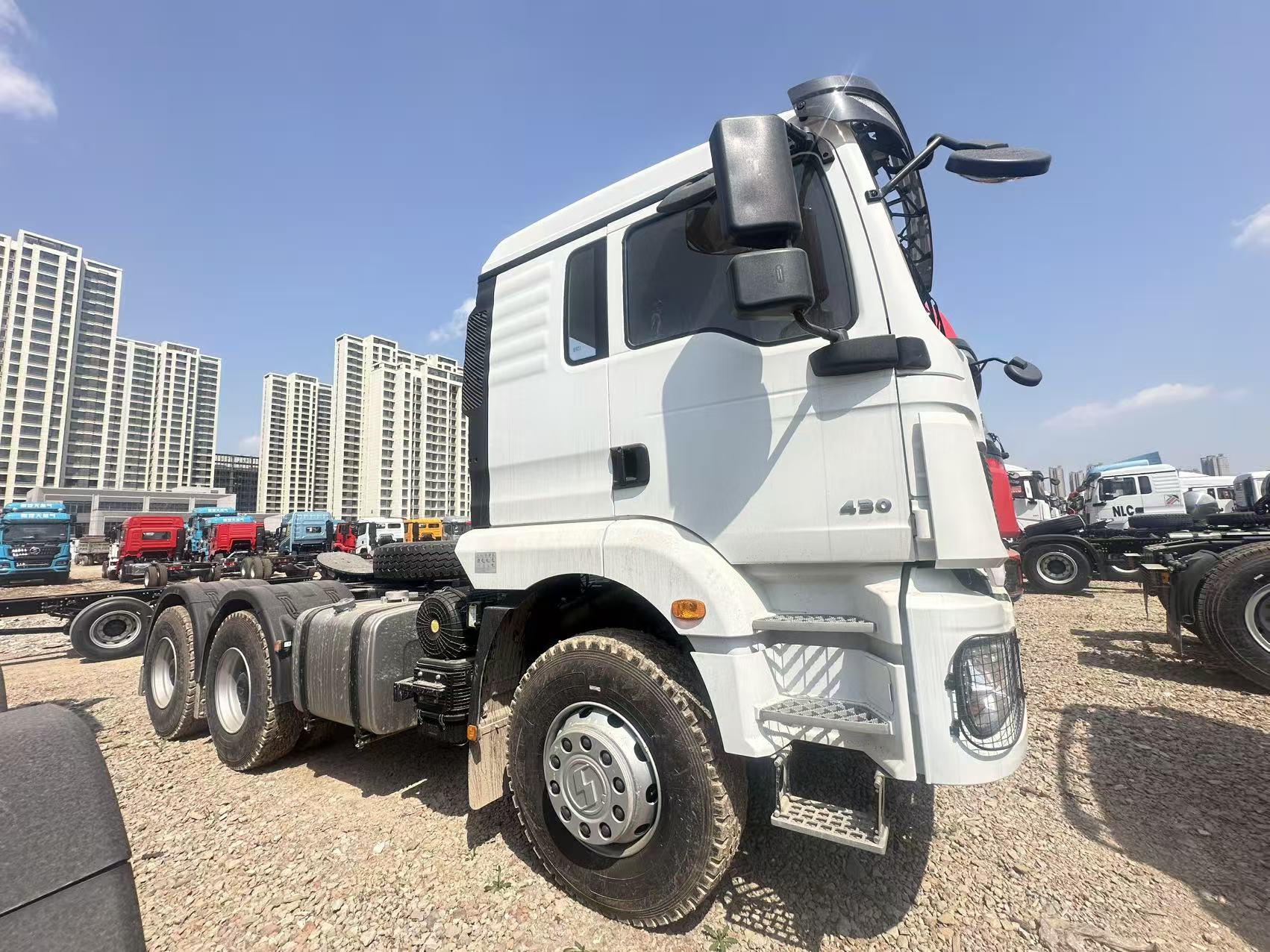 SHACMAN H3000 6x4 tractor unit, long-distance freight heavy truck