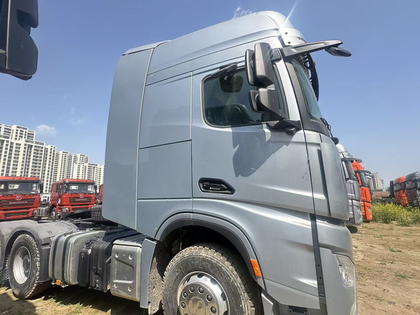 SHACMAN X6000 Composite Version 6×4 Heavy‑Duty Tractor Truck 550HP for Long‑Haul Global Export